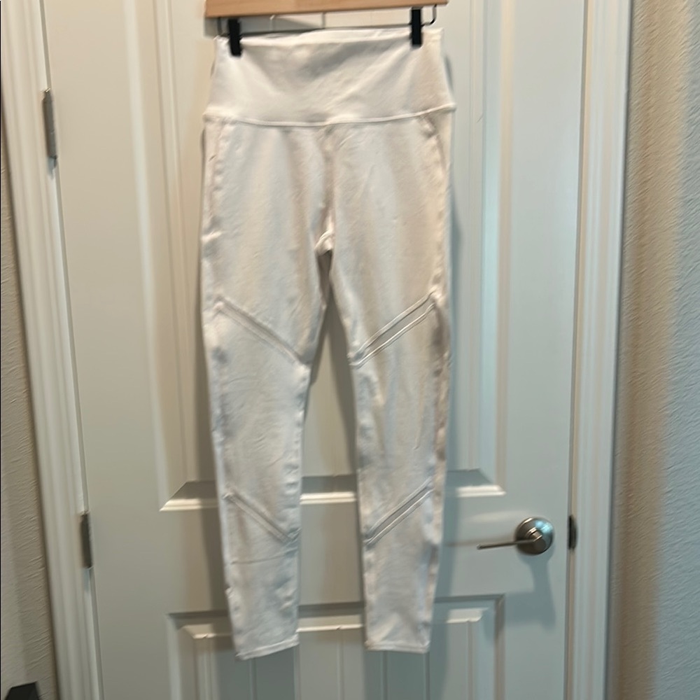 Alo white leggings